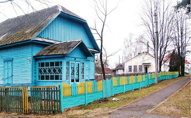 Дом Алеся Адамовіча ў Глушы